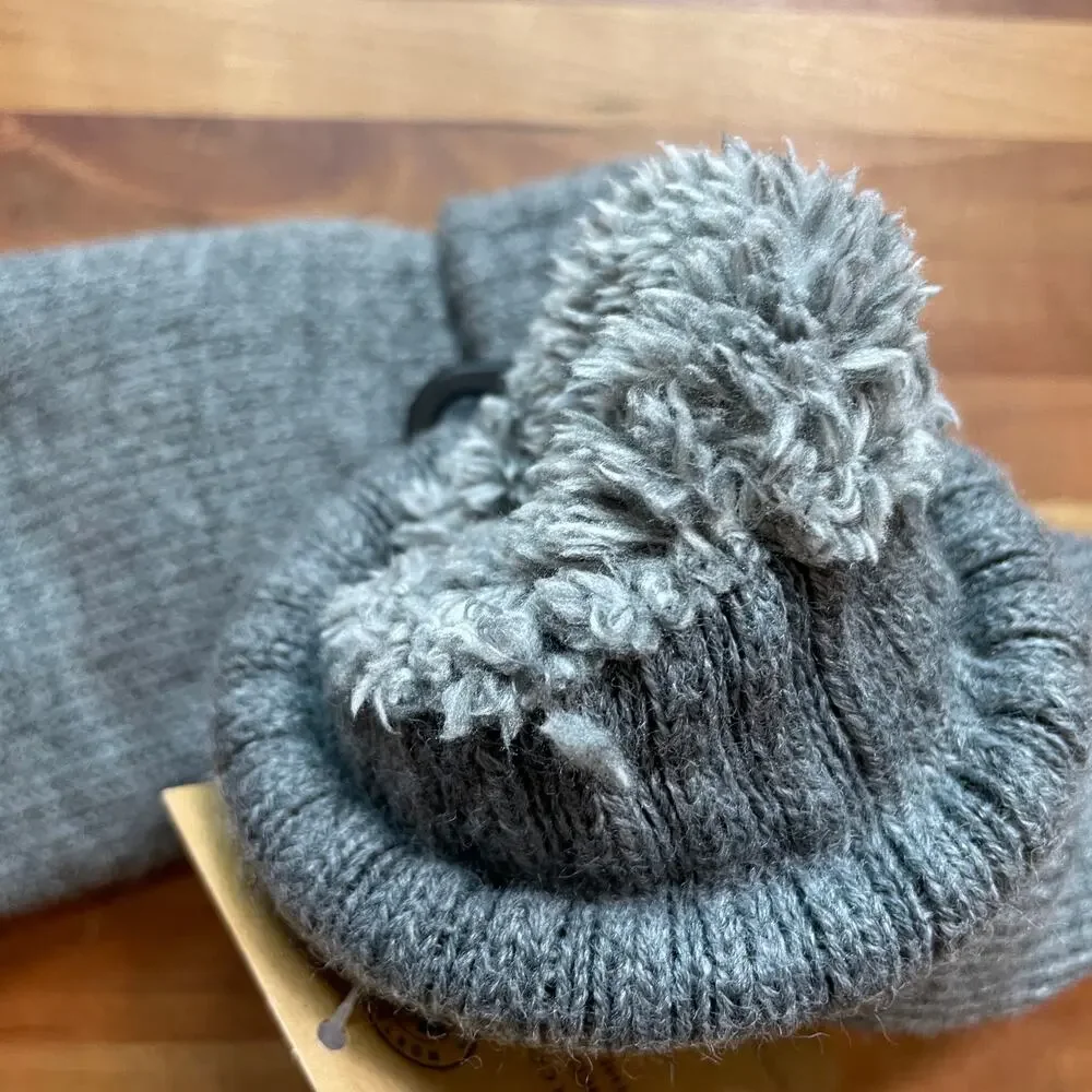 Northeast Outfitters Cozy Cabin Youth Cozy Solid Mittens, Gray